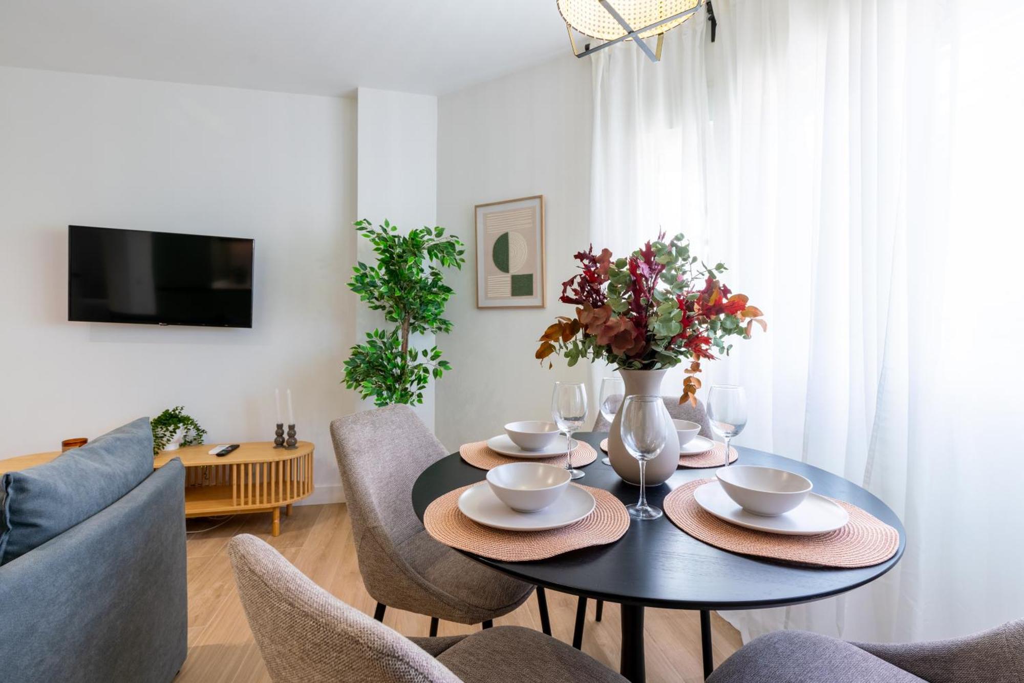 Diseno Y Comodidad En Bami Севилья Экстерьер фото